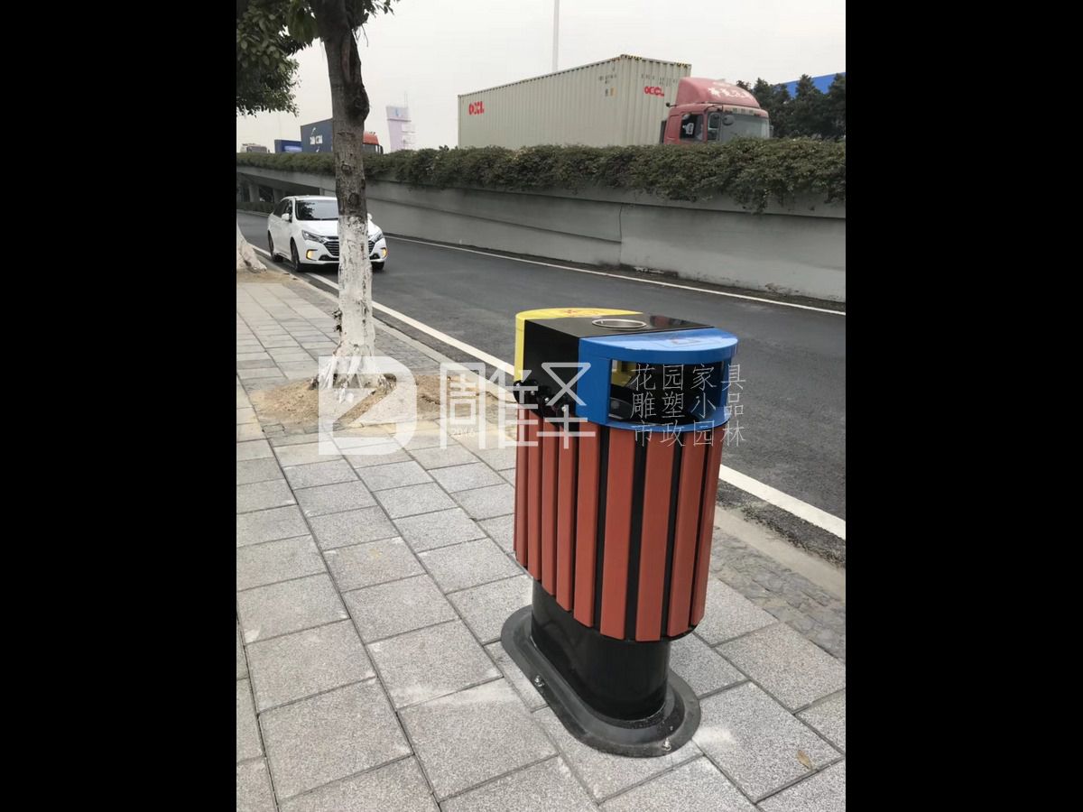 广东广州广园路28公里道路定制双色双桶垃圾桶(图1)
