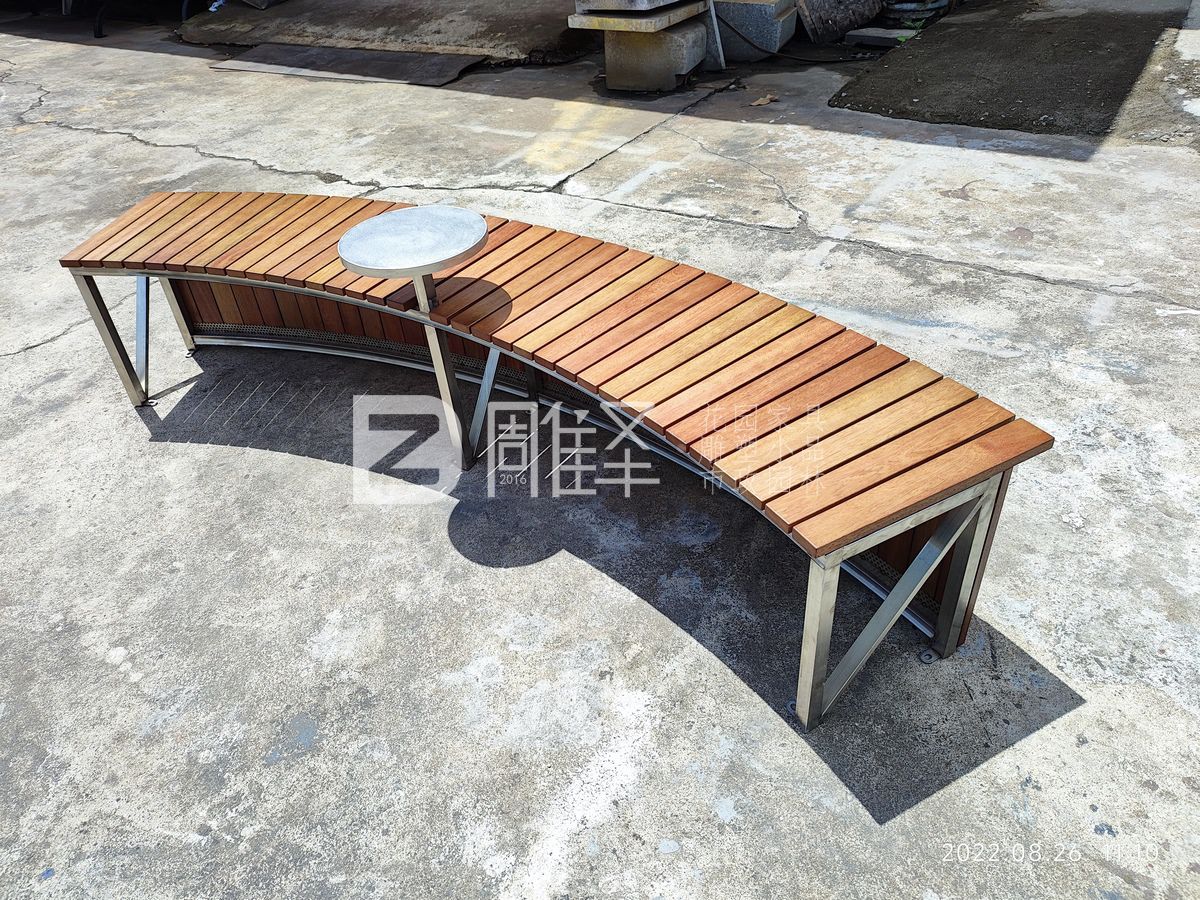 深圳Opower商业广场JPG奶茶店现场定制钢结构实木椅(图2)
